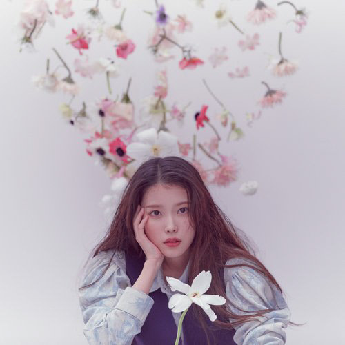 가수 아이유. <이담엔터테인먼트 제공>